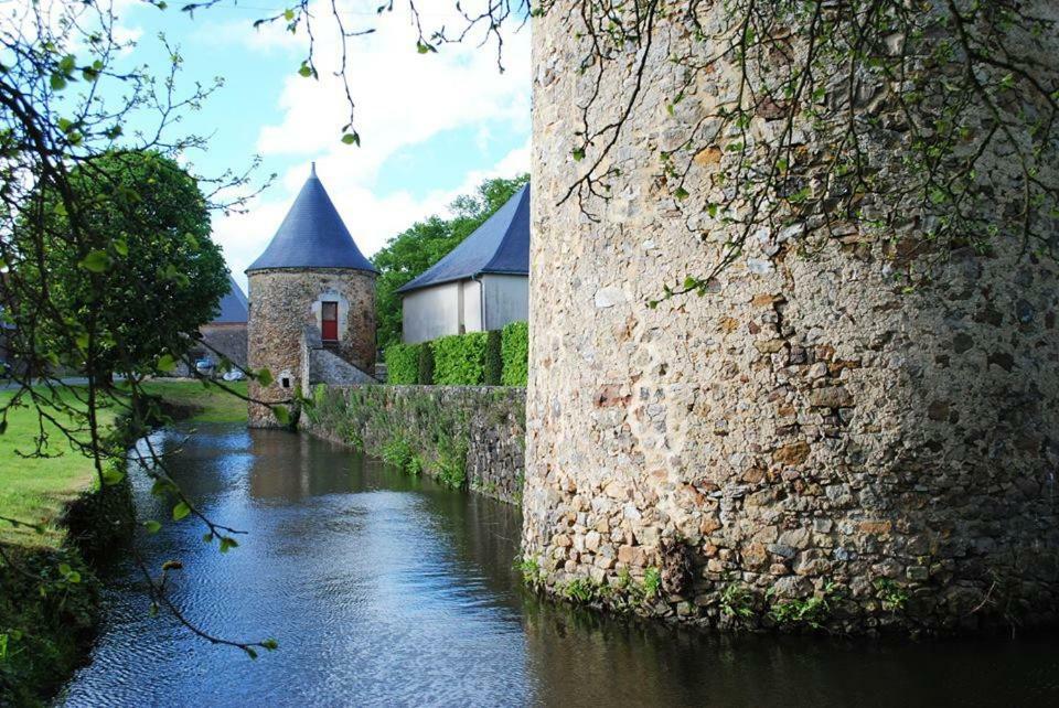 Logis De La Helberdiere Cosse-en-Champagne Luaran gambar